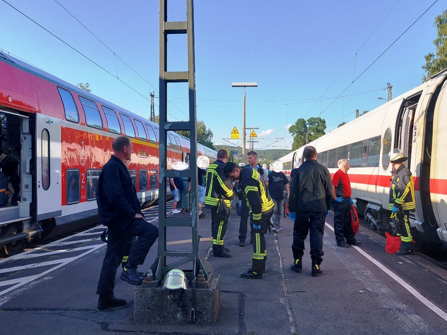 Die Feuerwehr Bad Soden-Salmünster war am Samstag ab kurz nach Mitternacht bis zum Nachmittag mit zahlreichen Unwettereinsätzen und am Samstagvormittag zwischenzeitlich noch mit einem größeren Brandeinsatz gut beschäftigt.