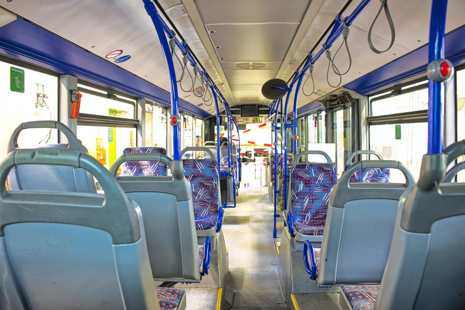 Alle allgemeinbildenden Schulen in Hessen erhalten zum Unterrichtsbeginn im neuen Schuljahr das neue Schulausflugticket.