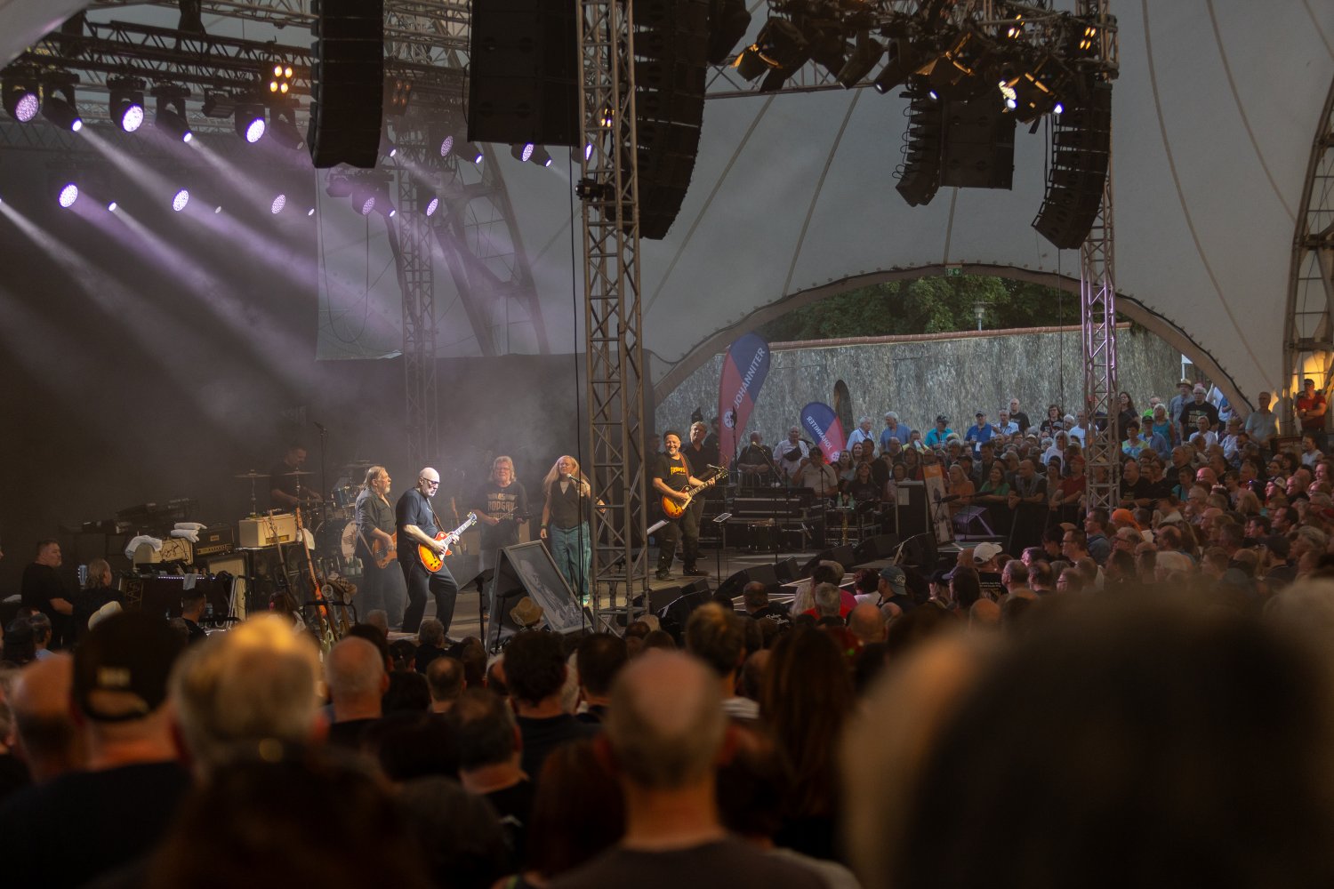 Volles Haus beim Jubiläumskonzert in Hanau.