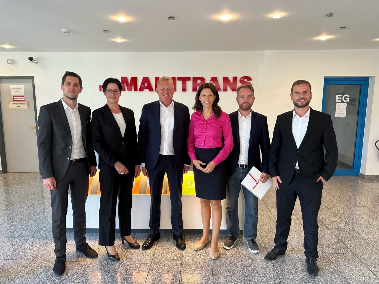 Katja Leikert im Gespräch mit der Geschäftsführung der Langenselbolder Maintrans-Gruppe