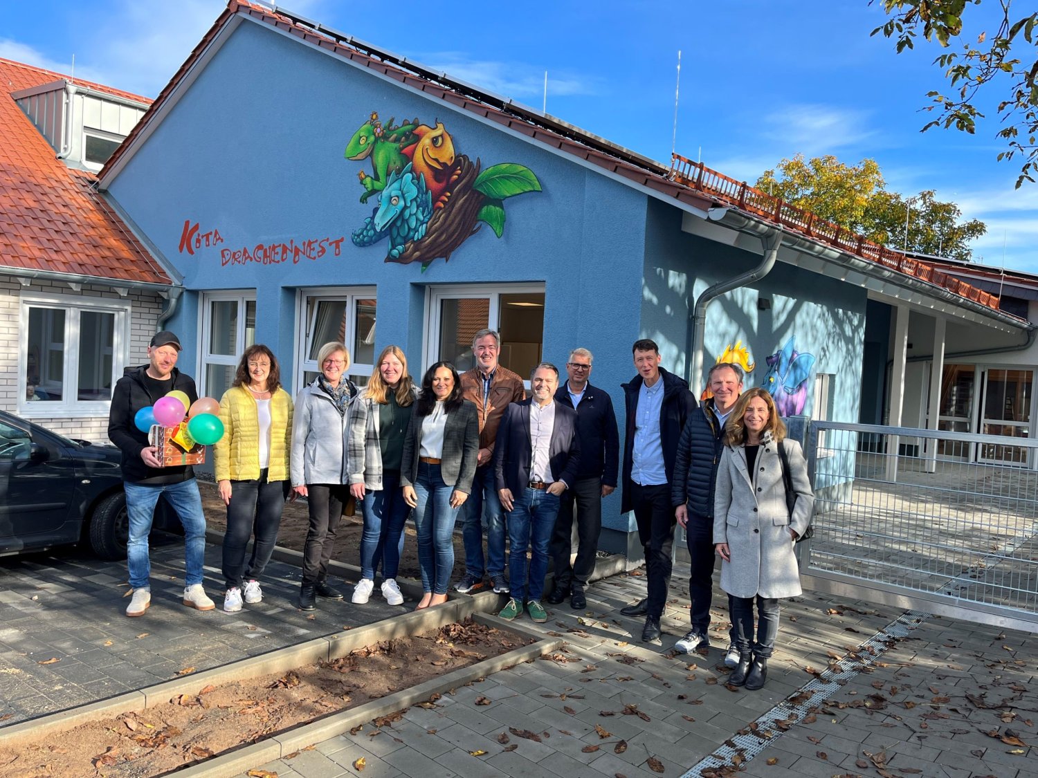 v.r.n.l.: Katrin & Bernd Winter, Eppo Haas, Peter Hartmannsberger, Bürgermeister Daniel Chr. Glöckner, Jochen Zahn, Jane Kolczok, Hannah Wegener, Birgit Jakob-Wegener, Heike Schmidt und Matthias Okon. 