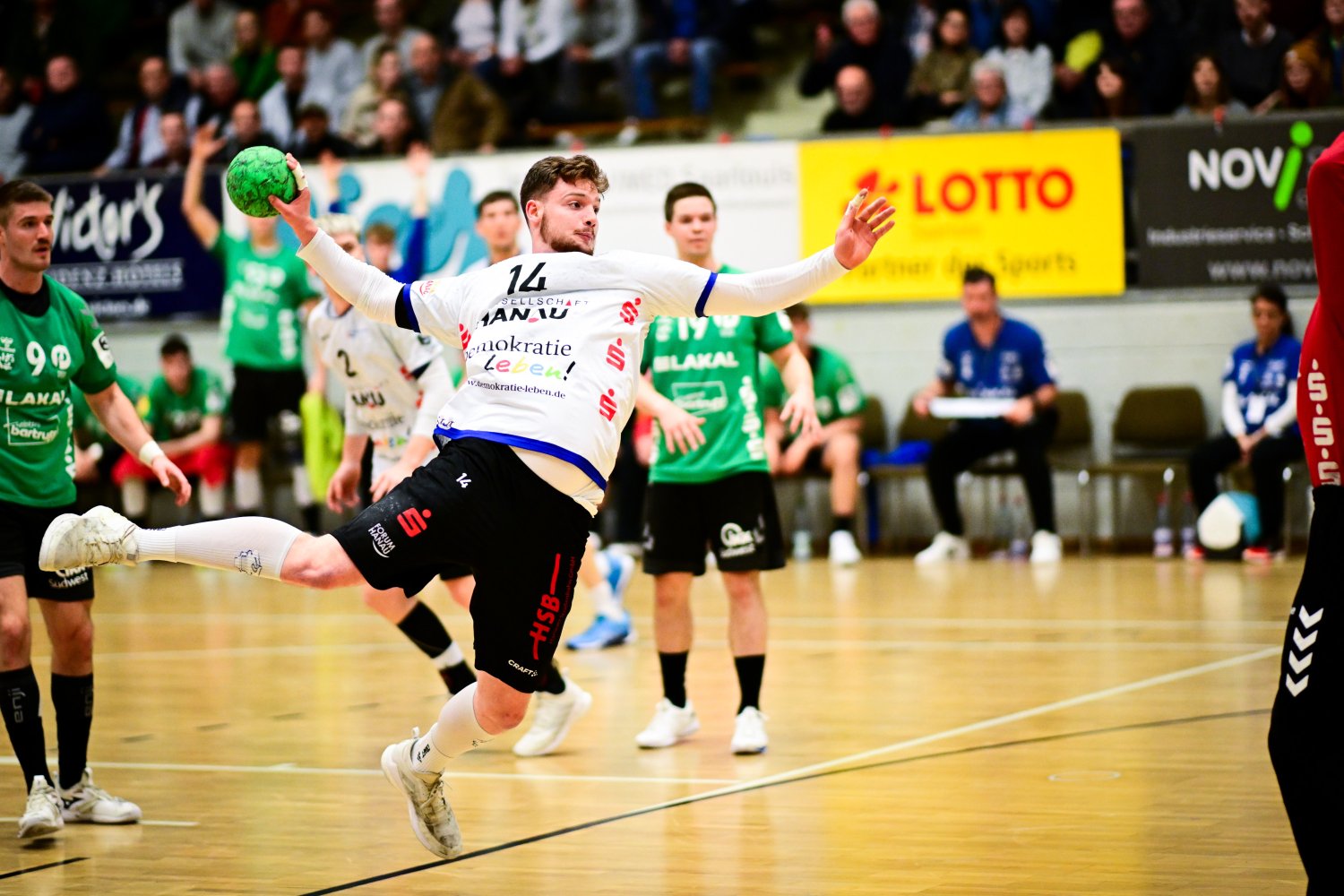 Hanau unterliegt vor großer Kulisse bei der HG Saarlouis mit 32:38.