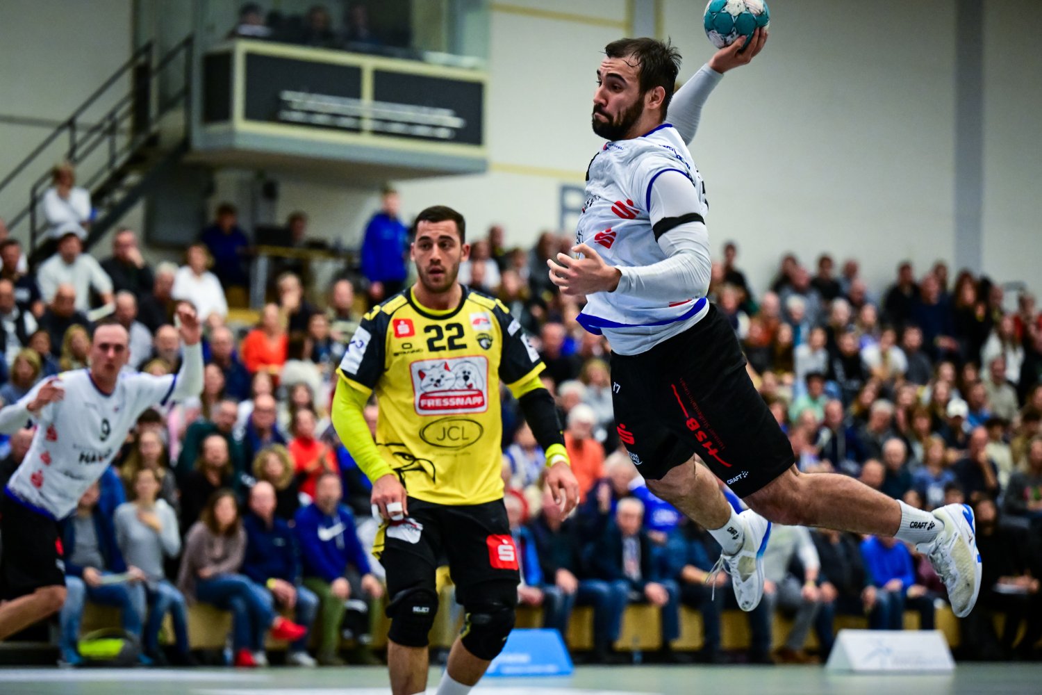 HSG Hanau und HSG Krefeld Niederrhein trennen sich 33:33.