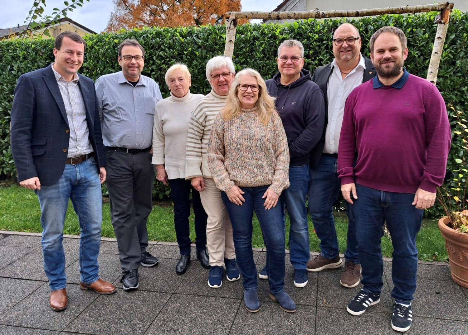 V.l.n.r.: Fabian Fehl, Jörg Mair, Luise Meister, Uta Böckel, Karin Linhart, Roland Sahler, Klaus Schejna und Stefan Ziegler.