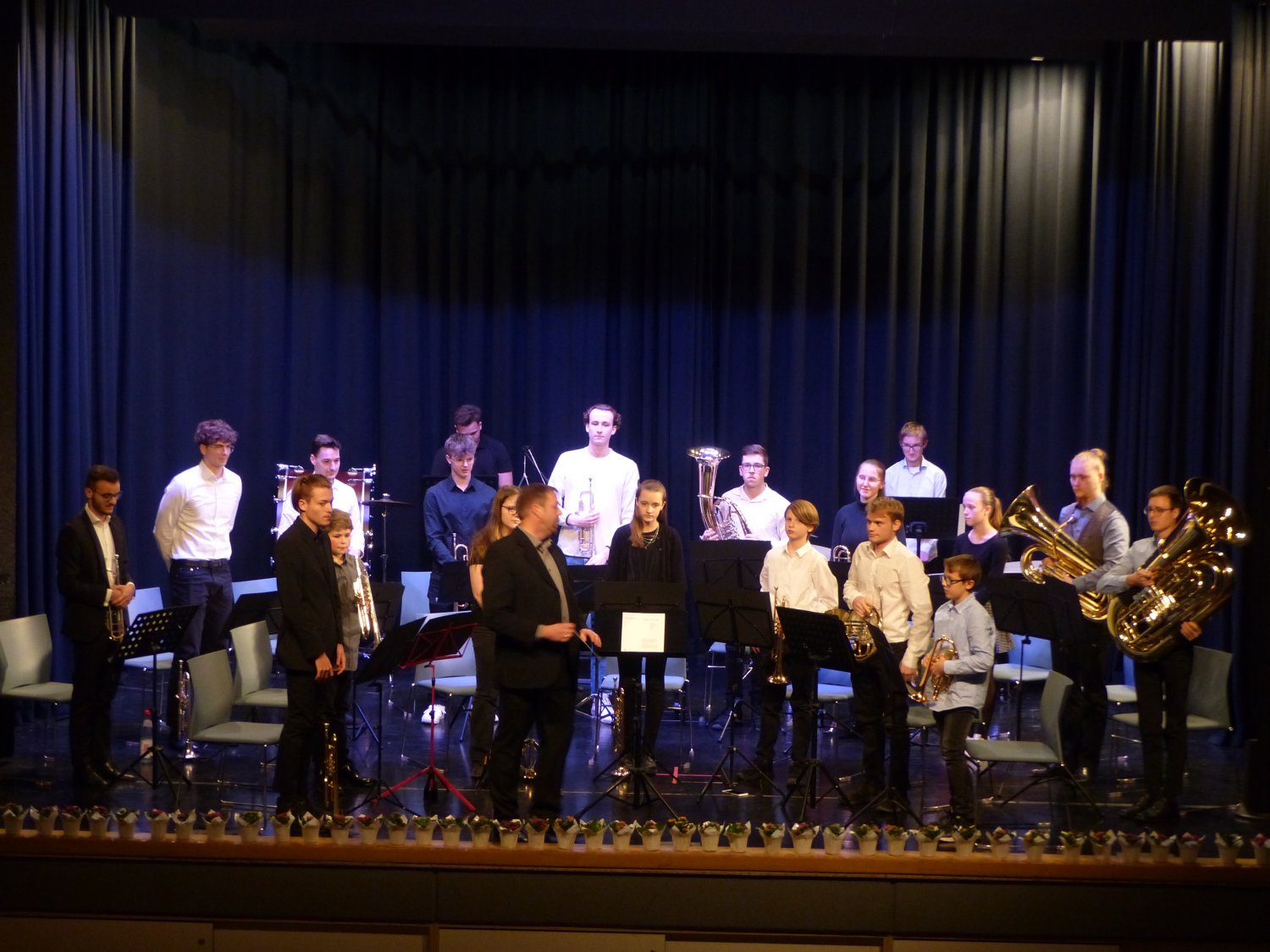 Streicher & Bläser der Musikschule Schöneck-Nidderau im gemeinsamen Musikschulkonzert.