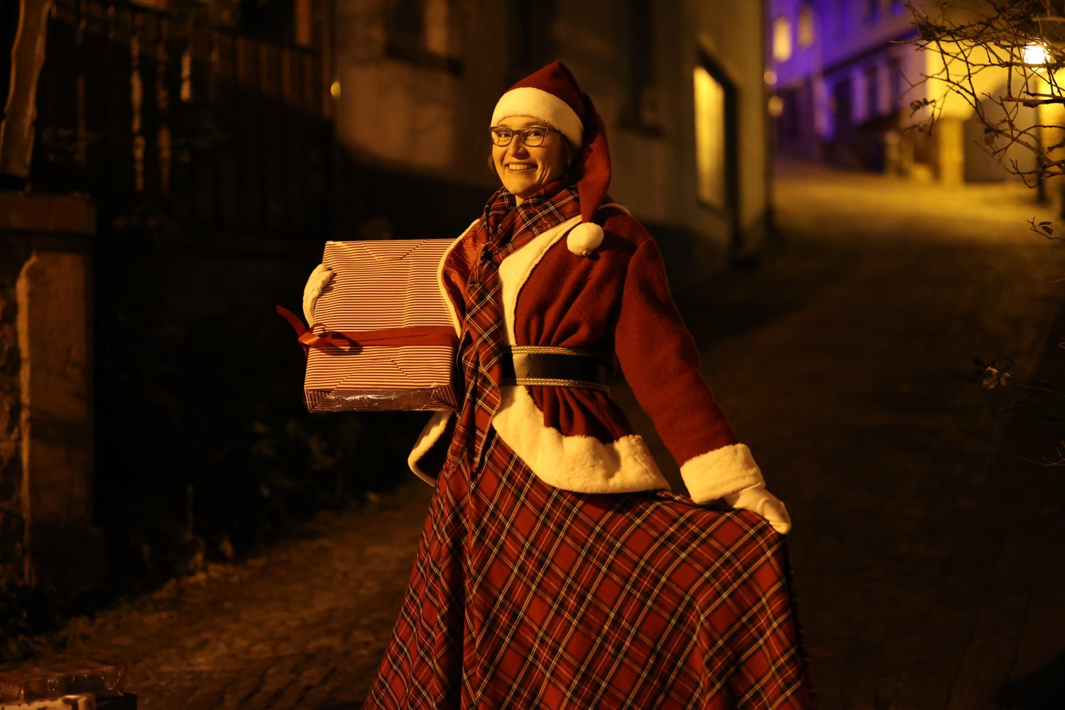 Die Weihnachtsführungen in Gelnhausen machen Freude auf Heiligabend.
