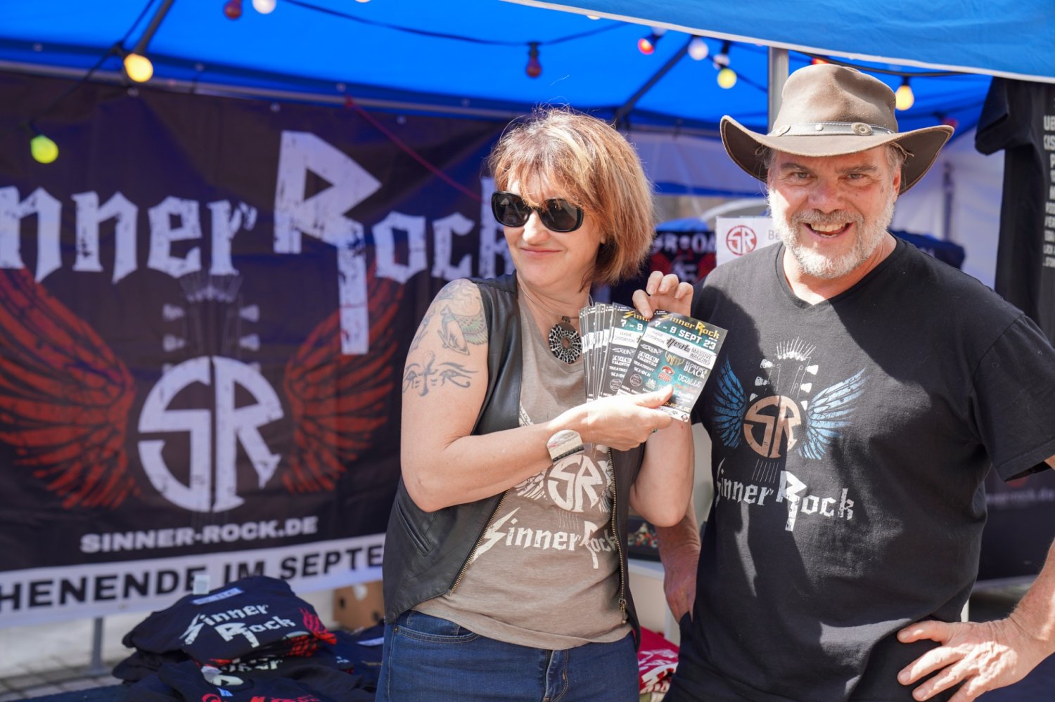Die Veranstalter Renate und Steve Iorio freuen sich beim Winter Rock auf eine unvergessliche Party, zahlreiche Besucher, starke Bands und gute Unterhaltung.