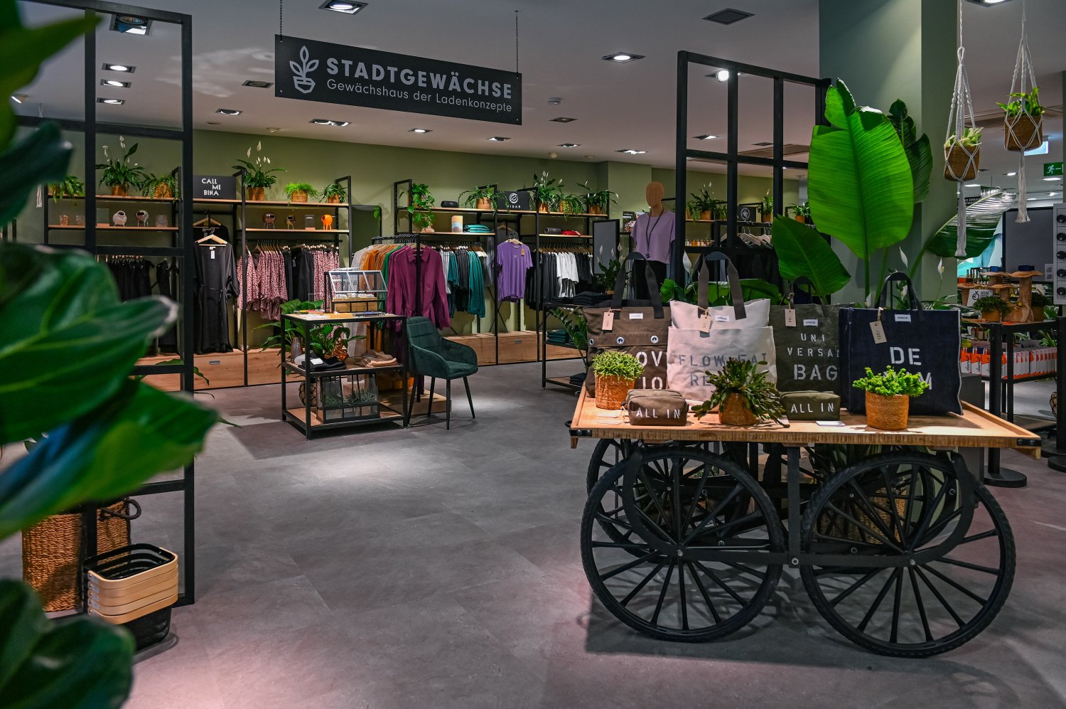 Dreizehn Start-ups, Manufakturen und kleine Labels sind neu in der Hanauer Innenstadt: Ihre Waren und Angebote sind im Service-Center Hanau aufLADEN (Nürnberger Straße 31-33) zu sehen. 