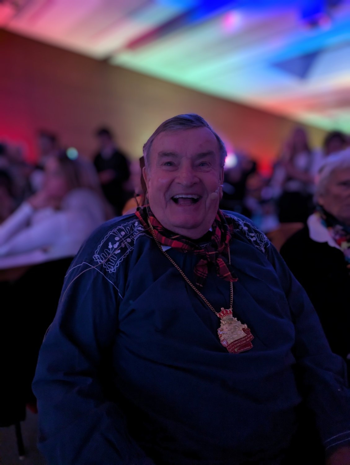 Ausgelassene Stimmung bei der Meinzer Fastnacht 2024 mit zwei besonderen Verabschiedungen.