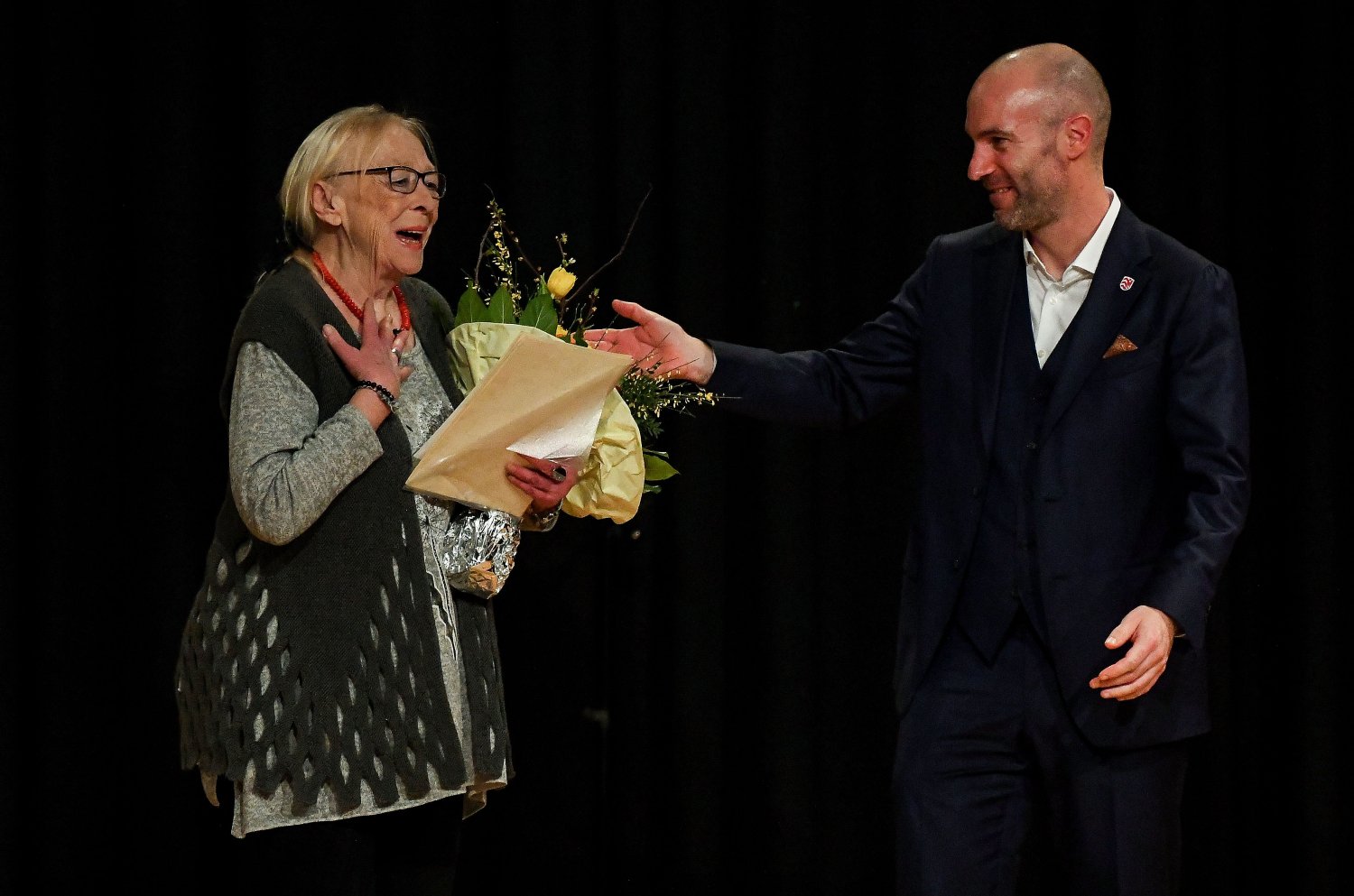 Gisela Konz und Bürgermeister Andreas Bär