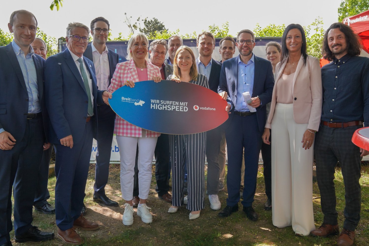 Die Breitband Main-Kinzig GmbH feiert einen Meilenstein für den gesamten Kreis: Der erste Ortsteil ist am superschnellen Netz.
