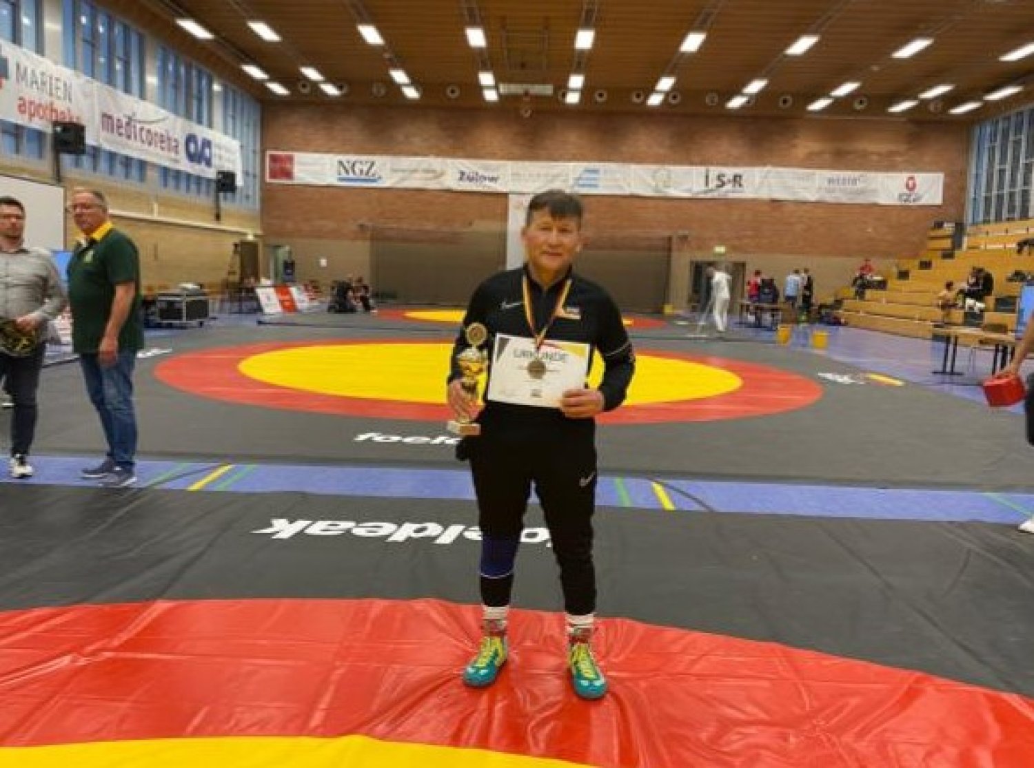 Nasanbayar Bodigerel beeindruckende mit seienr Leistung bei den German Masters in Neuss und sicherte sich den begehrten Titel des Deutschen Meisters in der Gewichtsklasse bis 70kg.