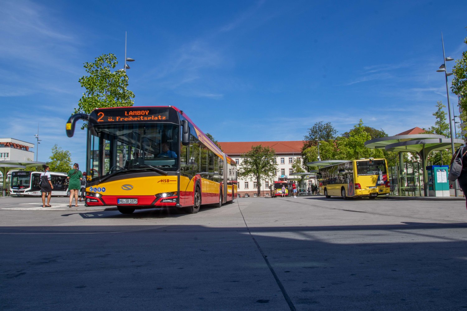 Abermals werden die privaten Bus-Unternehmen bestreikt...