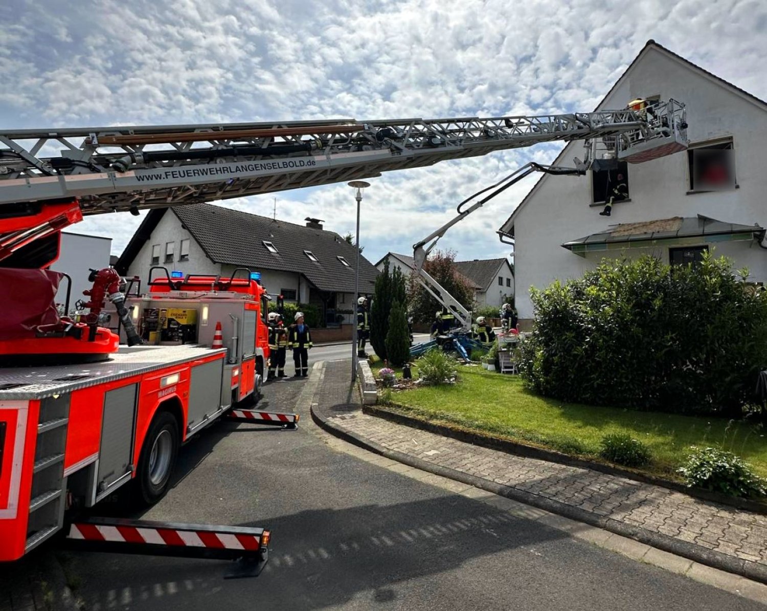 Einsatz für die Feuerwehr am späten Mittwochmittag in der Rodenbacher Spessartstraße.