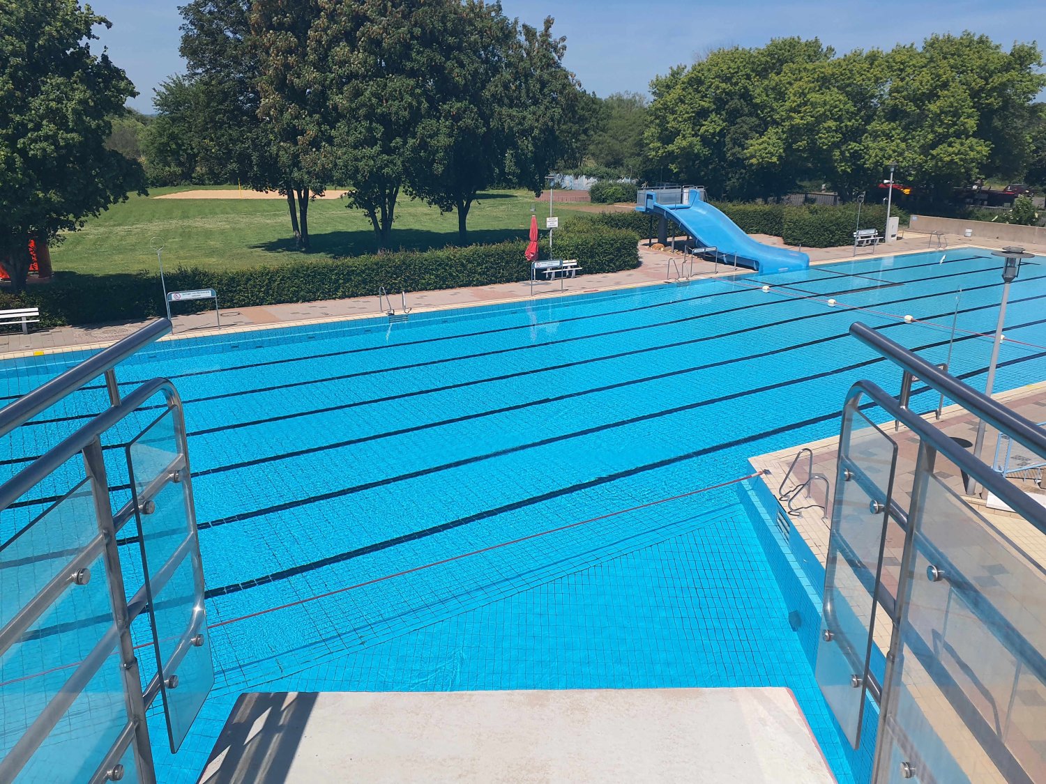 Im Maintalbad beginnt die Freibadsaison offiziell am 1. Juni.