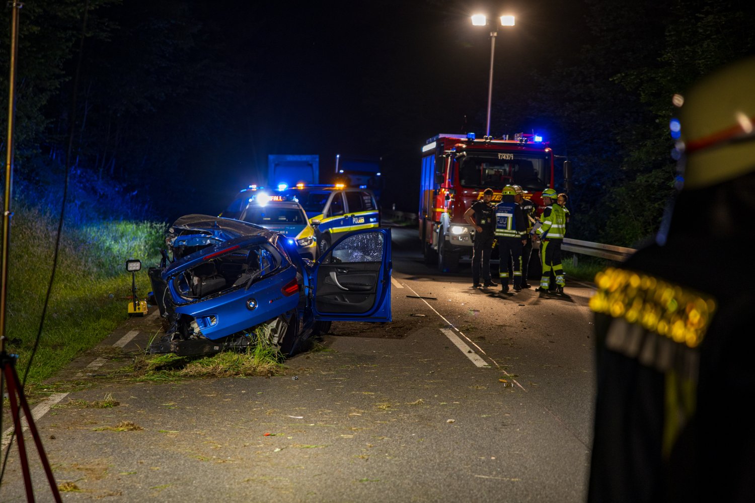 Schwerer Verkehrsunfall am späten Dienstagabend auf der Bundesstraße 276 bei Wächtersbach ...