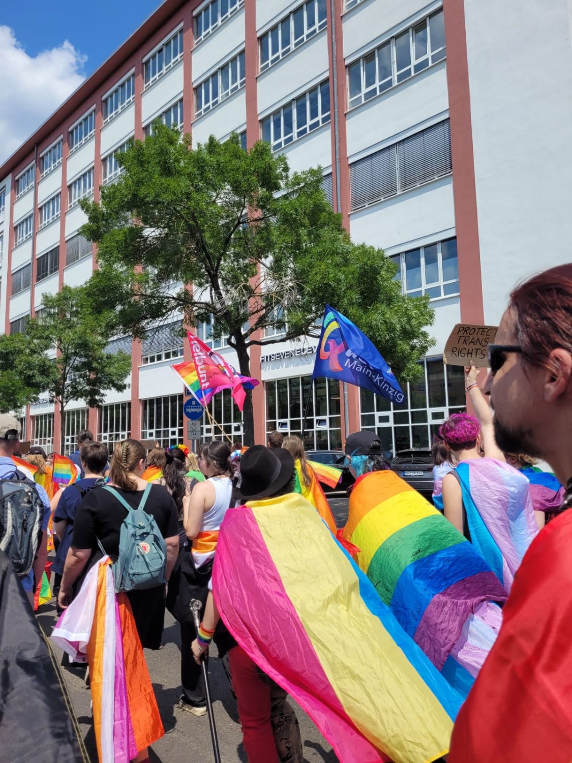 Mit einem Programm über zwei Tage feiert der CSD Hanau e.V. das erste kleine Jubiläum des Christopher Street Days in der Brüder-Grimm-Stadt.