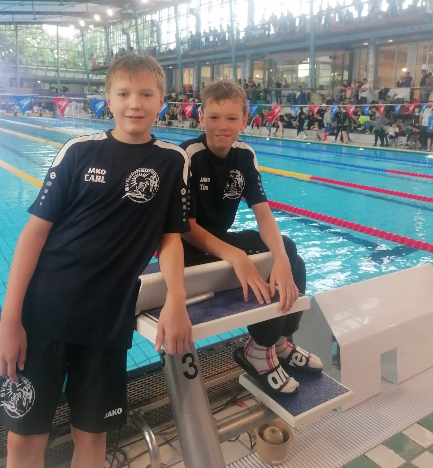 Die Spitzentalente Carl Relecker und Tim Auhl des SV Gelnhausen hatten sich für die Teilnahme an den Deutschen Meisterschaften im schwimmerischen Mehrkampf qualifiziert.