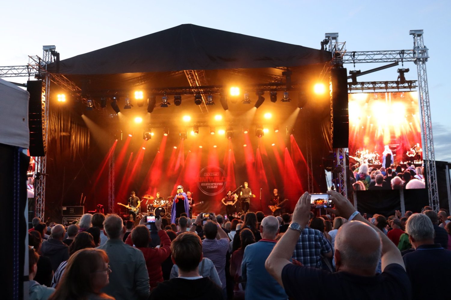 Chris Norman und Kim Wilde sorgten bei ihren Konzerten für tolle Stimmung auf der Open-Air-Bühne am Fliegerhorst.