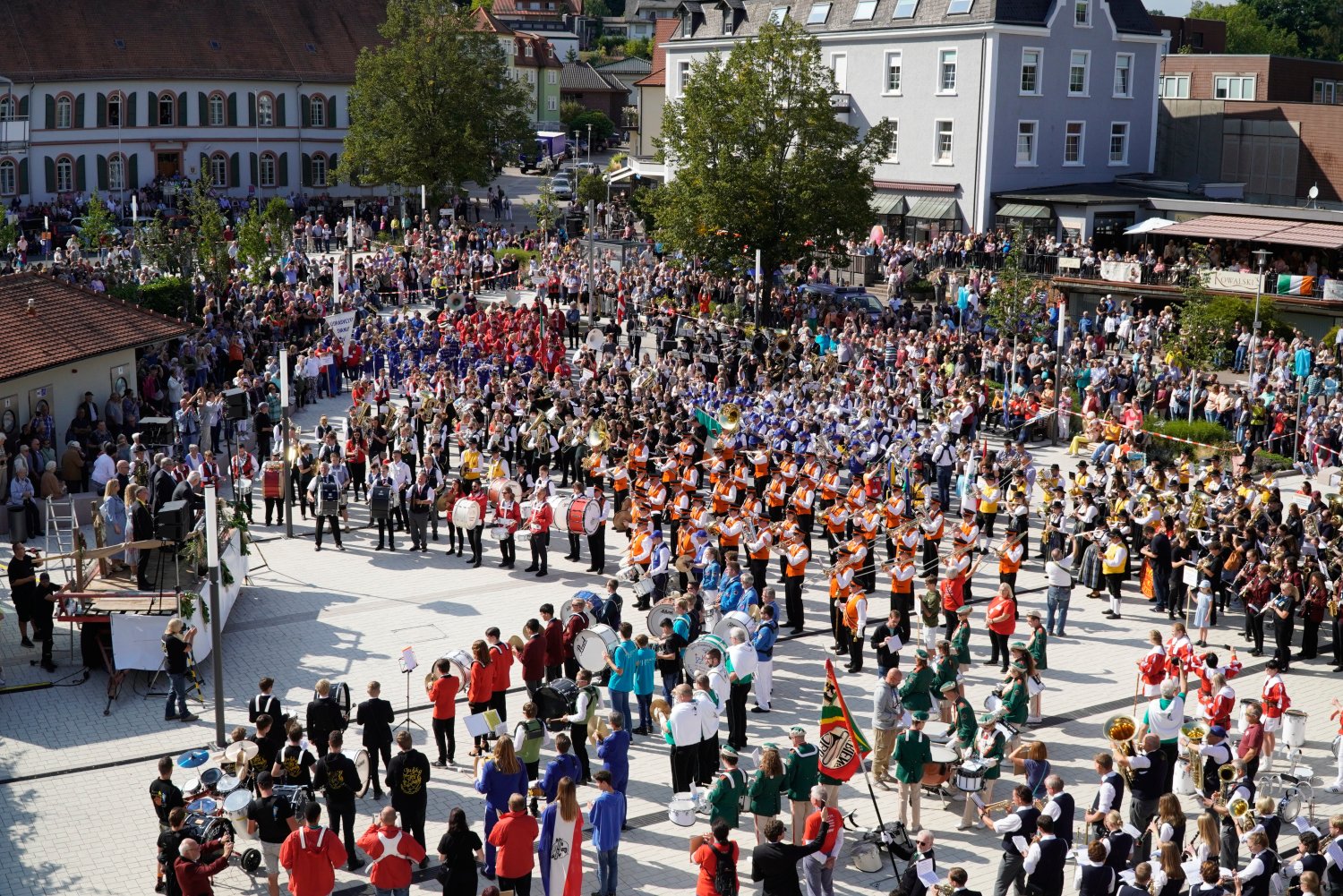 Wenn sich im September die Blasmusikjugend Eu-ropas in der idyllischen Kurstadt Bad Orb versammelt, erwartet die Besucher ein Fest der Superlative