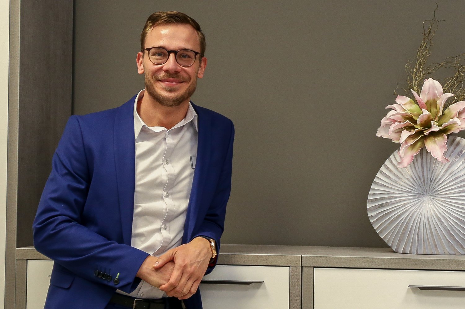 Dr. Ingo Roth von Hausärzte MKK rät Urlaubern, sich frühzeitig um Impfungen und die Reiseapotheke zu kümmern.