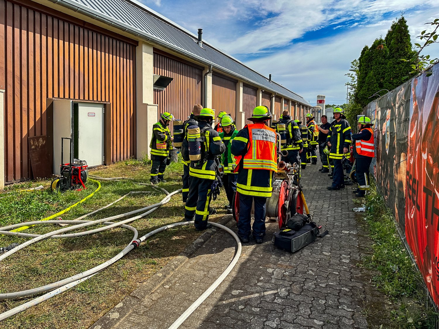 Feuer in Metall-Betrieb in Hanau am Samstagmorgen