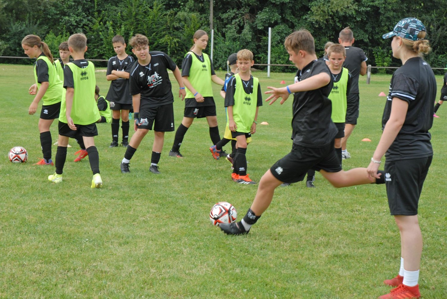 Zum zweiten Mal veranstaltet die JSG Sinntal beim TSV Oberzell in Zusammenarbeit mit Deutschlands größter Vereinsfußballschule, der Audi Schanzer Fußballschule des FC Ingolstadt 04 (ASF).