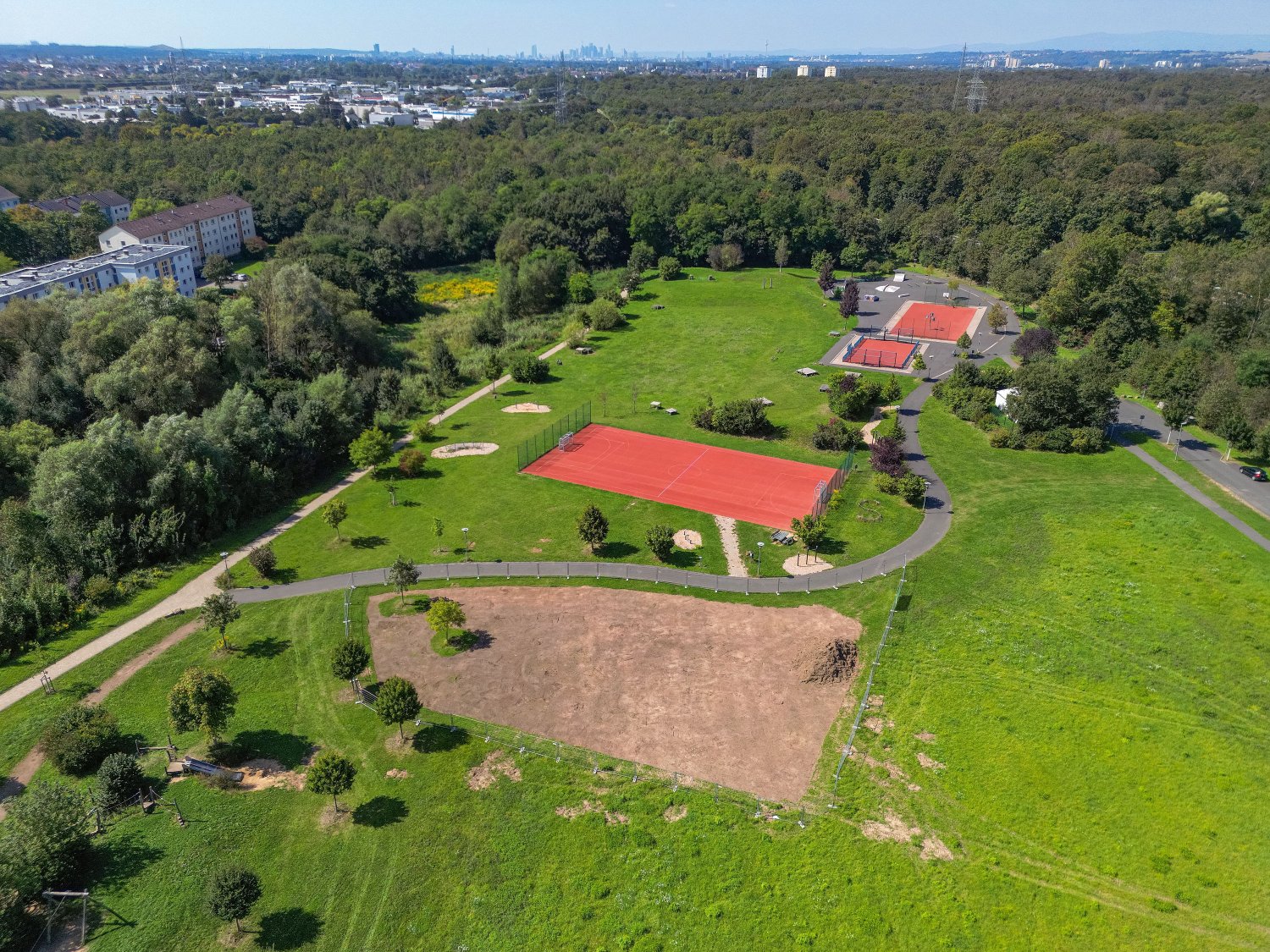 Der vor über 15 Jahren eingerichtete Bürgerpark am Hochgericht im Stadtteil Kesselstadt wird nach Beschluss des Magistrats der Stadt Hanau nun um den 4. Bauabschnitt erweitert.