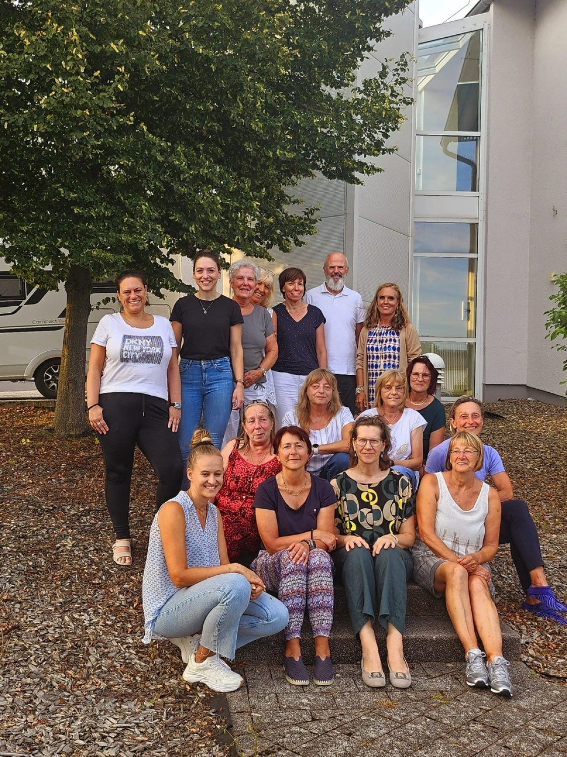 15 Ehrenamtliche habe die Qualifizierung zur Trauerbegleiterin/zum Trauerbegleiter erfolgreich abgeschlossen.