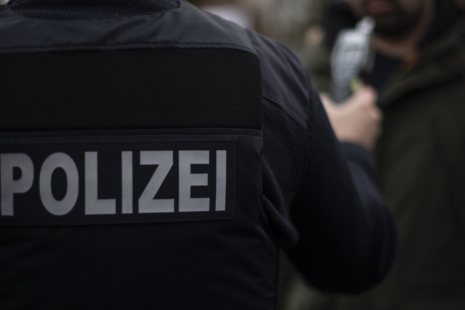 Alkohol dürfte nach erster Einschätzung der Polizei die Ursache gewesen sein, warum eine Autofahrerin am Mittwochmorgen bei Birstein von der Straße abkam und in einen Graben fuhr.