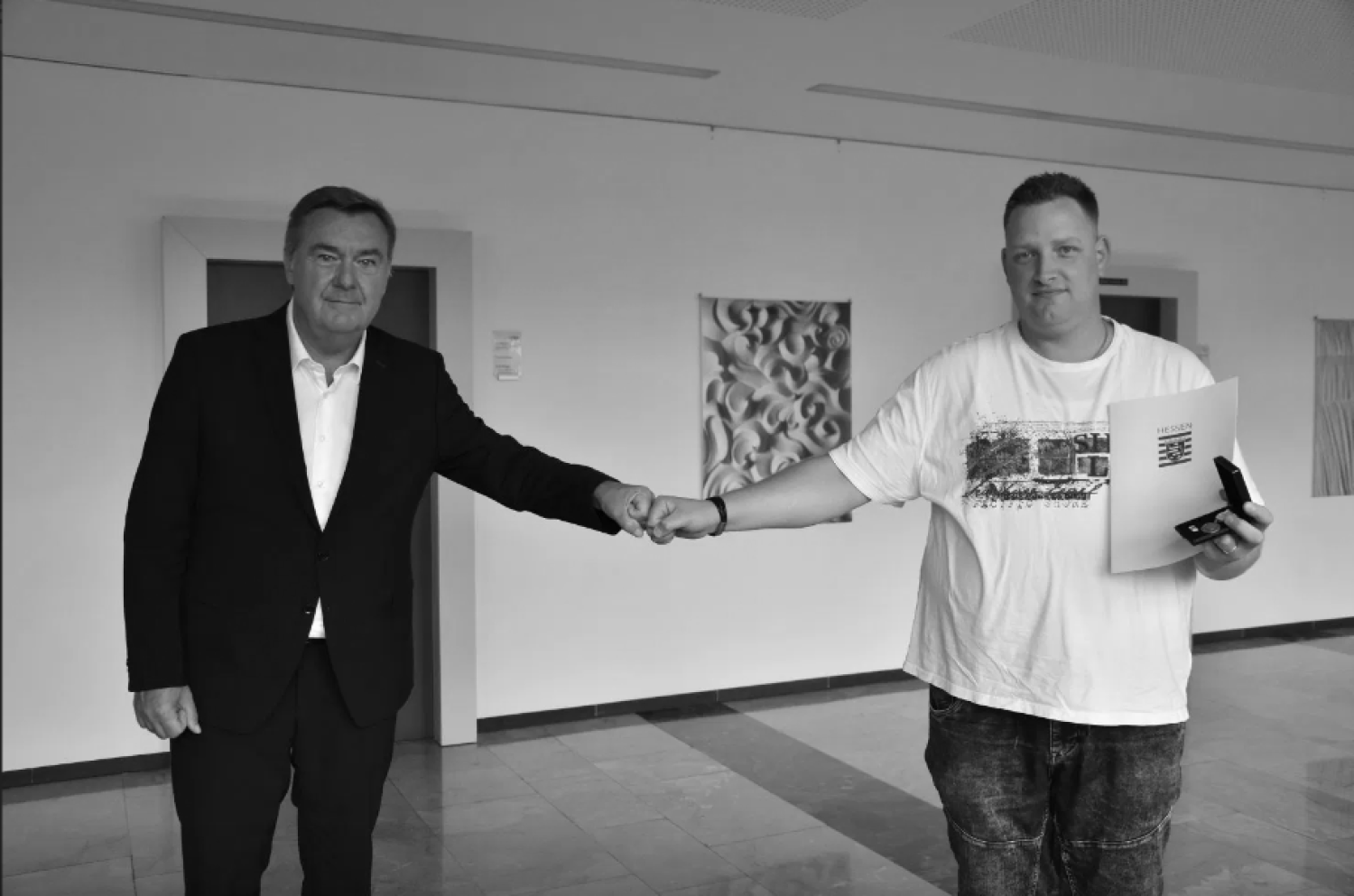 Hanauer, der Nachbarn aus brennender Wohnung rettete, stirbt plötzlich