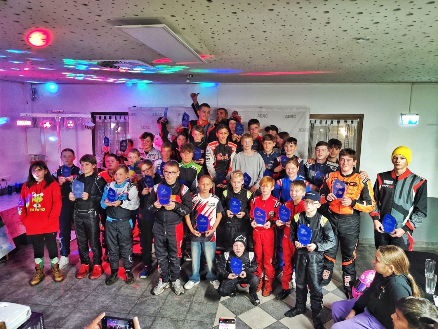 Am vergangenen Samstag fand auf dem Vogelsbergring in Wittgenborn der letzte Lauf des ADAC Kart-Youngster Cup statt.