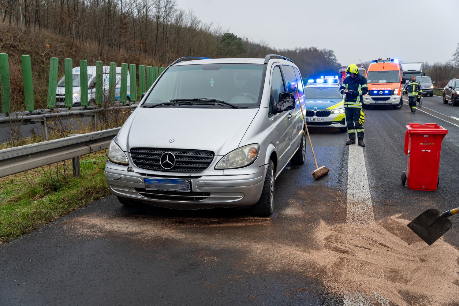 Zum dritten Einsatz an diesem Montag wurde die Feuerwehr Langenselbold gegen 14:20 Uhr zu einem Verkehrsunfall auf die Autobahn 66 alarmiert.