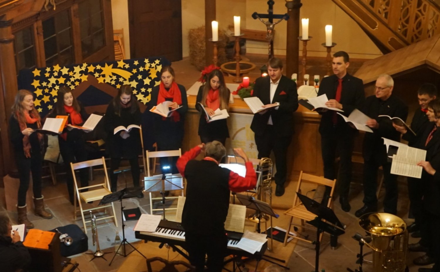 Sänger und Bläser des Hutten-Ensembles gestalten am Sonntag, 29. Dezember, ein Konzert mit einer besonderen Auswahl weihnachtlicher Musik.