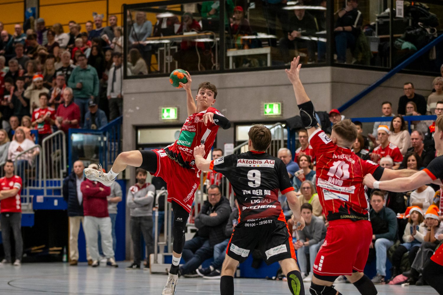 Der TV Gelnhausen hat das Jahr 2024 mit einem 27:24 (15:10)-Heimsieg gegen die HSG Rodgau Nieder-Roden abgeschlossen.
