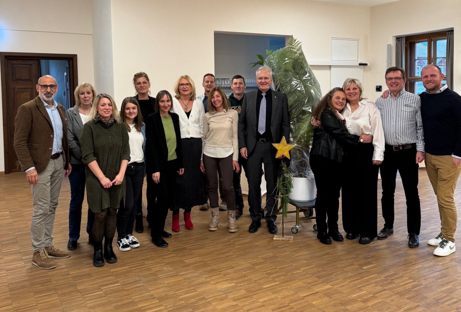 Nach mehr als 32 Jahren im Dienst der Stadt Wächtersbach, davon 27 Jahre als Leiterin der Kindertagesstätte „Kindertreff Schatzinsel“ in Wittgenborn, verabschiedete sich Manuela Thorenz zum Jahresende in den Ruhestand.