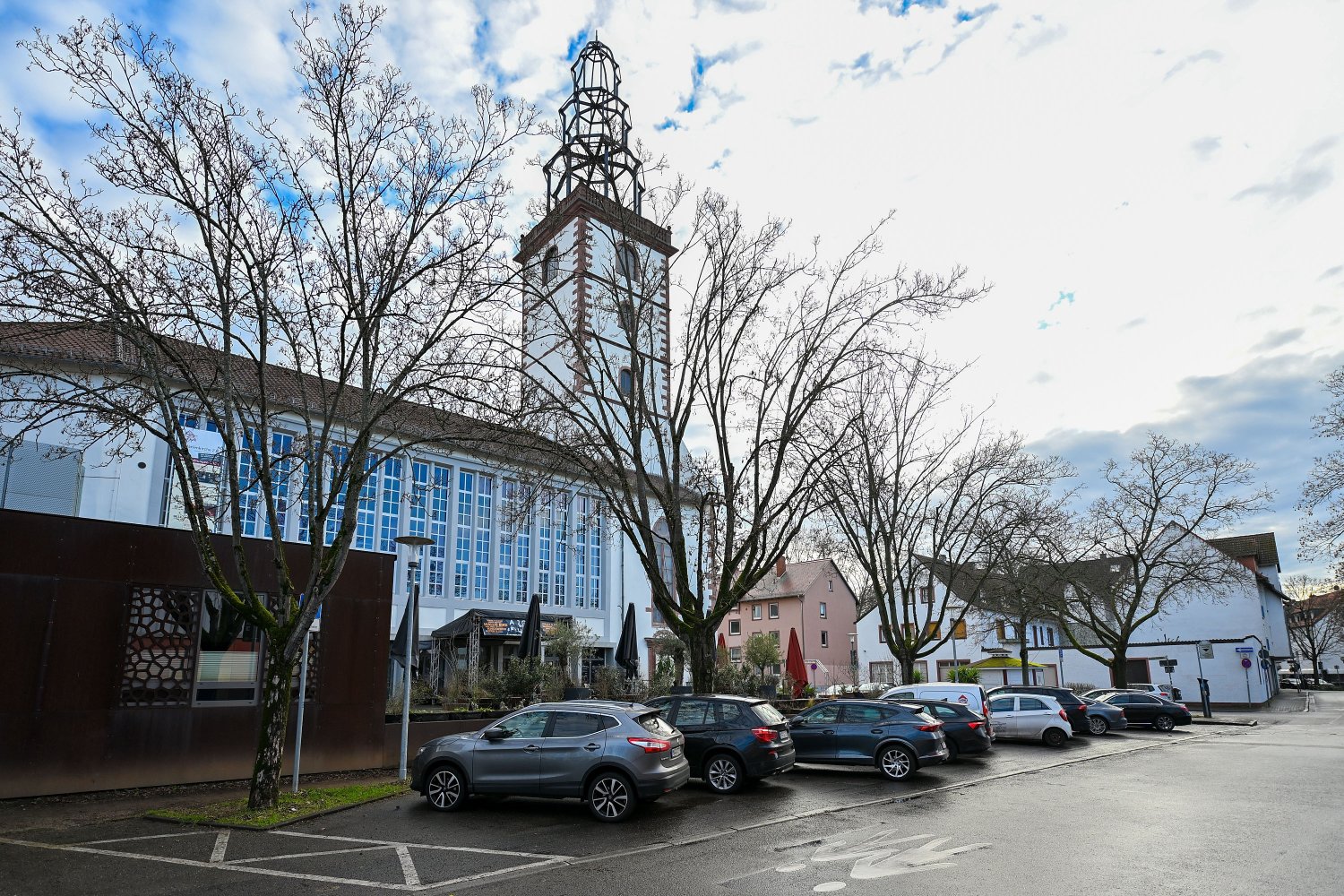 Der Platz rund um die Johanneskirche erhält eine Aufhübschkur.