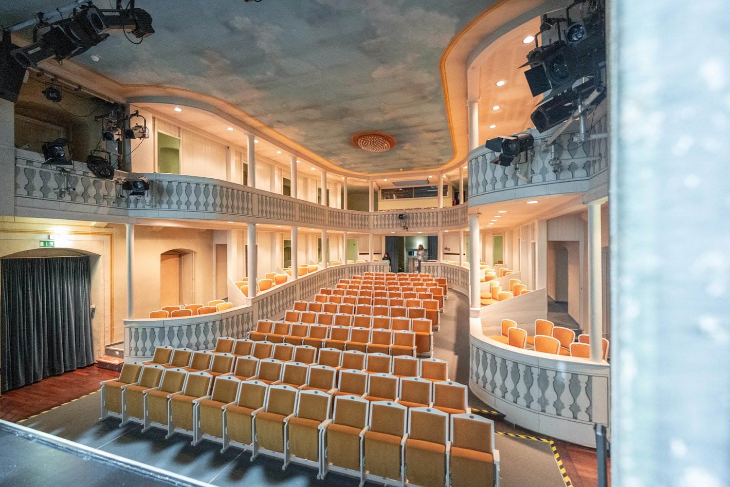 Das Comoedienhaus Wilhelmsbad präsentiert ab Februar 2025 ein abwechslungsreiches Programm, in dem Kulturinteressierte vielfach fündig werden können.