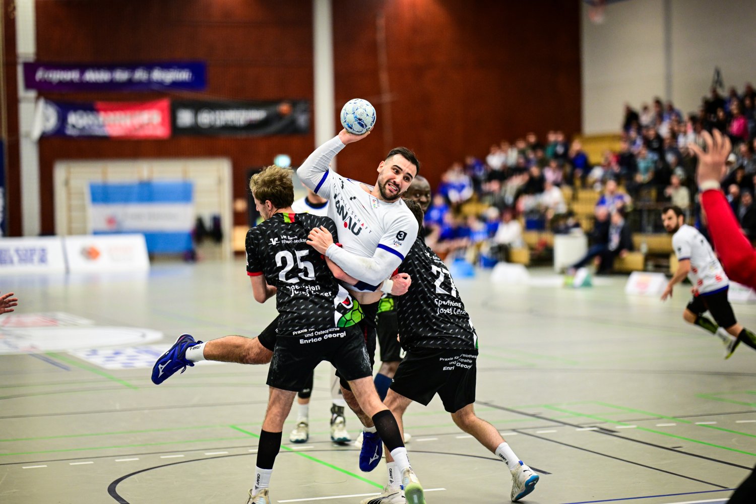 Am Samstagabend unterlag die Handballspielgemeinschaft aus Kesselstadt und Steinheim in der 3. Liga Süd-West mit 25:33 (10:16) dem Rivalen TV Kirchzell.
