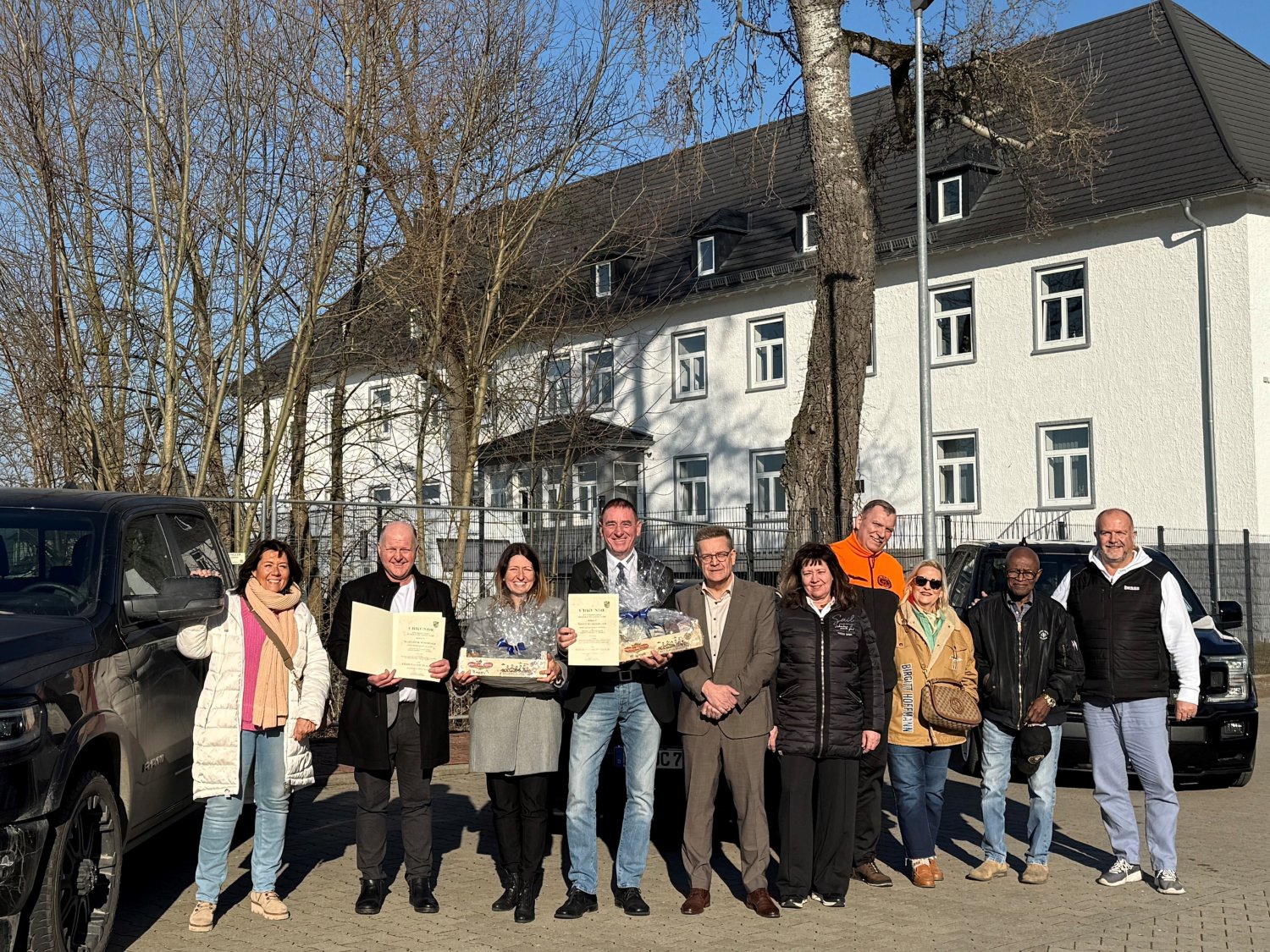 Erste Stadträtin Birgit Behr, Christian Teubner, Marianne Wisotzke, Gerd Habermann, Bürgermeister Stefan Erb, Carlolin Teubner, Udo und Birgitt Hoffmann, Steve Waller, Michael Flory.