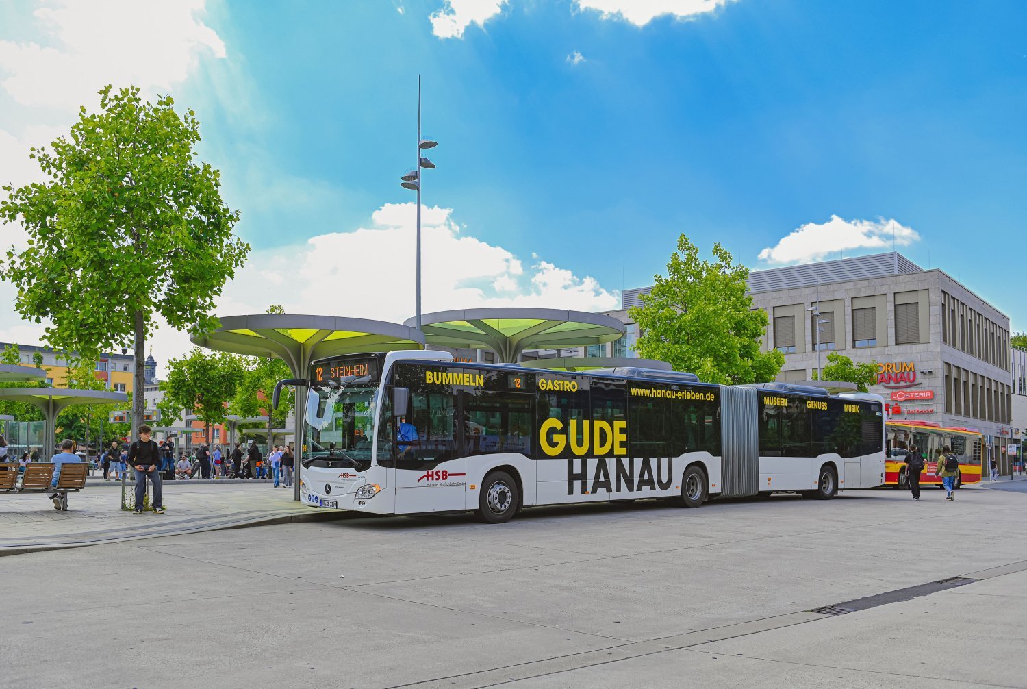 Der große Innenstadt-Umzug am Samstag (1. März) und die Stadtteil-Umzüge am 2. und 4. März machen Änderungen am Busverkehr nötig.