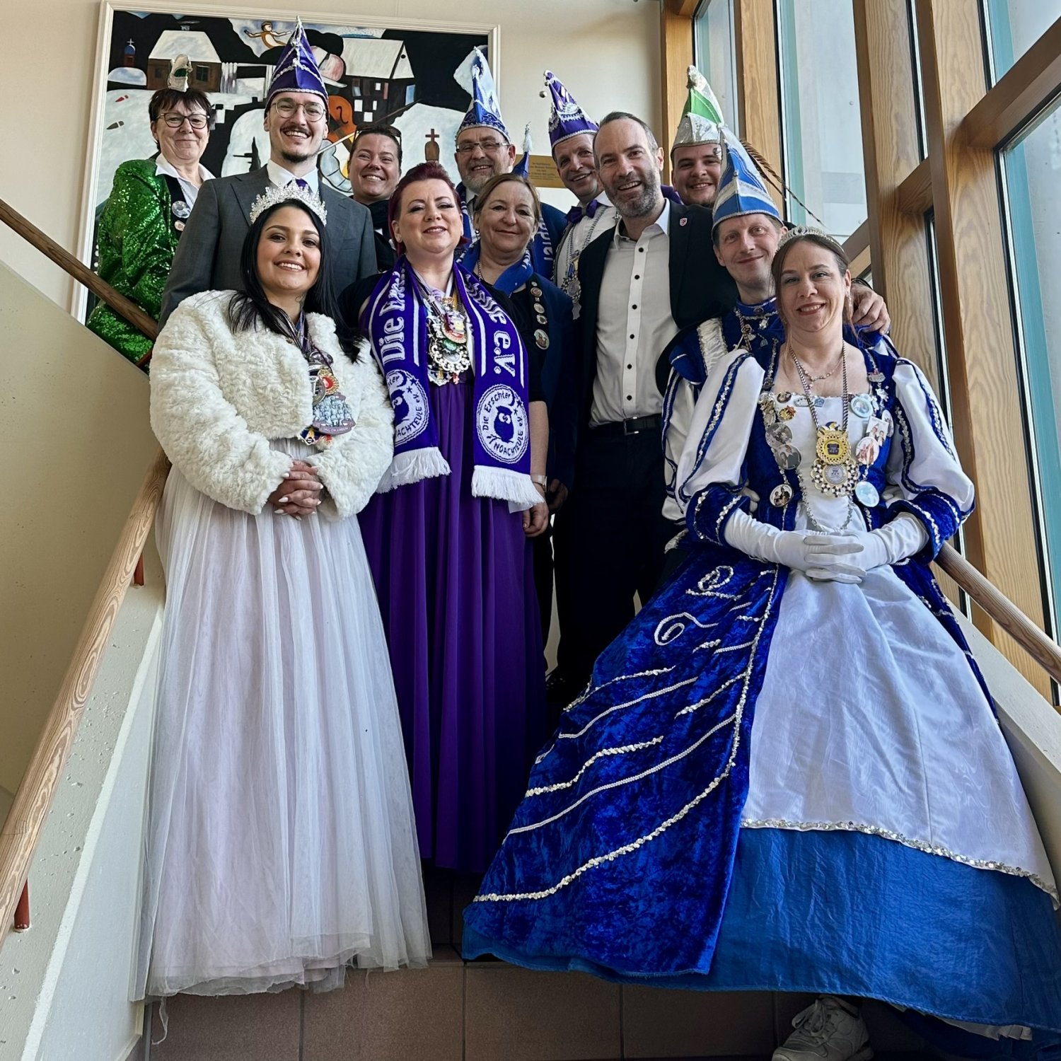 Eine gemeinsame Delegation der drei Nidderauer Karnevalsvereine besuchte am Rosenmontag, dem Höhepunkt der Karnevalssaison, Bürgermeister Andreas Bär im Magistratszimmer.