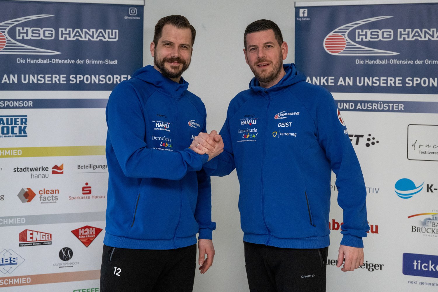 Benedikt Müller hat seinen Vertrag in Hanau um ein weiteres Jahr, bis zum 30. Juni 2026, verlängert.
