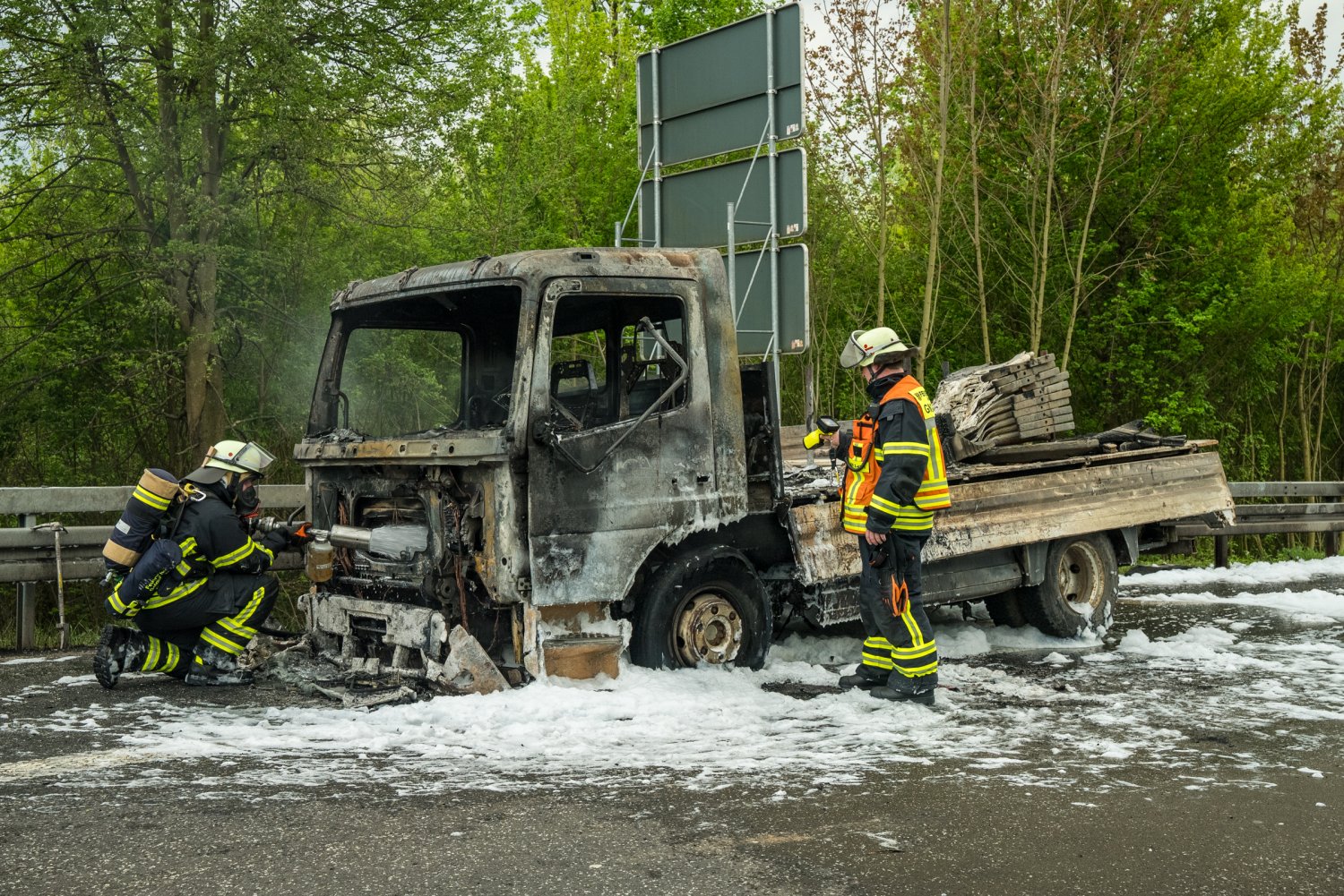 Auf der A66 brannte gestern ein LKW, die Autobahn war zeitweise voll gesperrt.