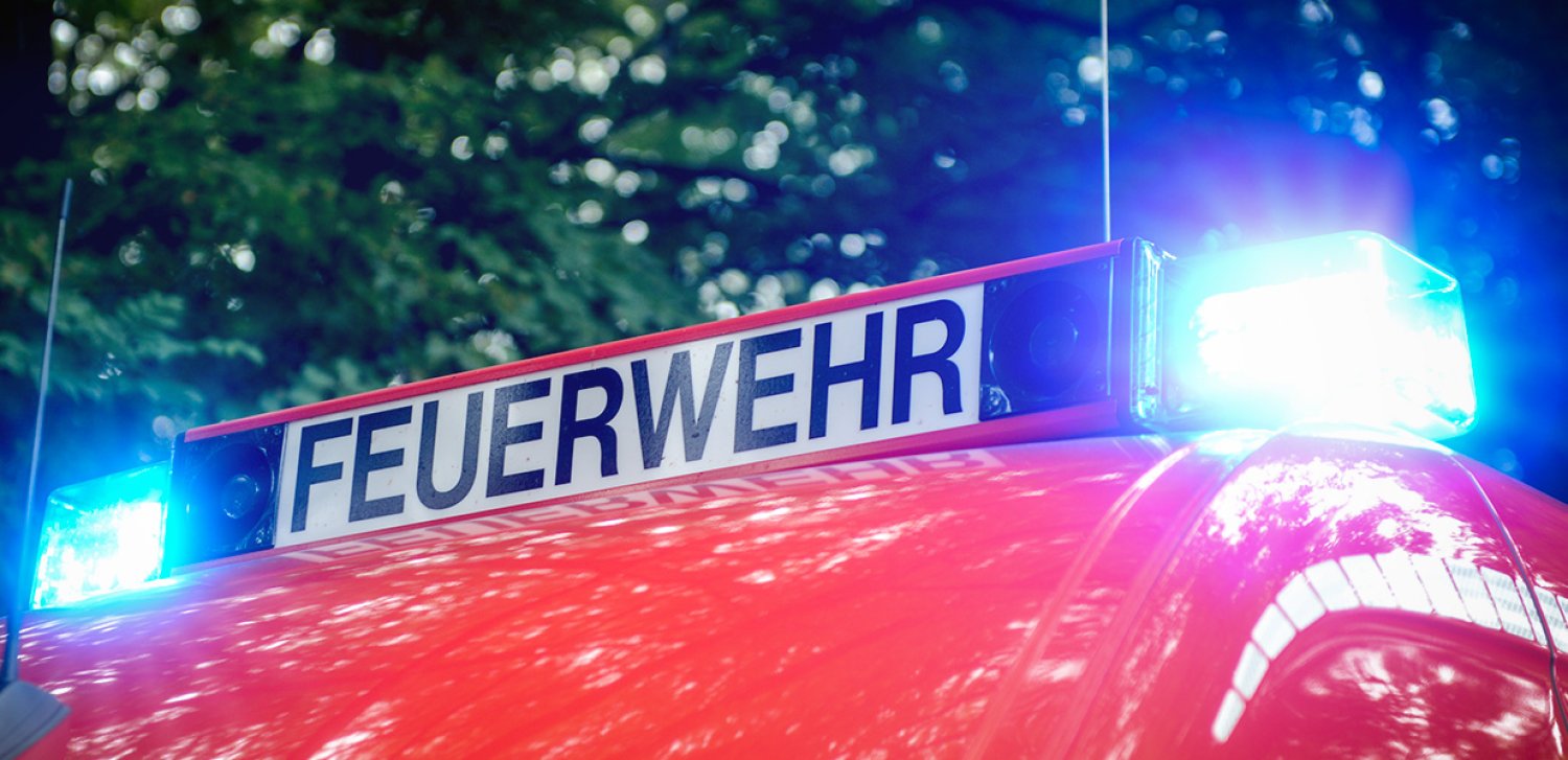 Feuerwehr und Polizei wurden gegen 2.45 Uhr zu einem Wohnhausbrand alarmiert.