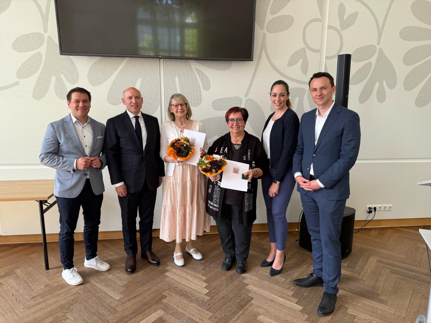 Feierten gemeinsam die Übergabe der Landesehrenbriefe an Hildegard Geberth und Barbara Horch (Dritte und Vierte von links).