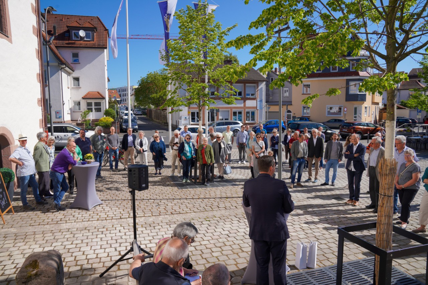 Schlüchterns Bürgermeister Matthias Möller sprach vor gut 60 Gästen beim Soft-Opening des Bergwinkel-Museums. 