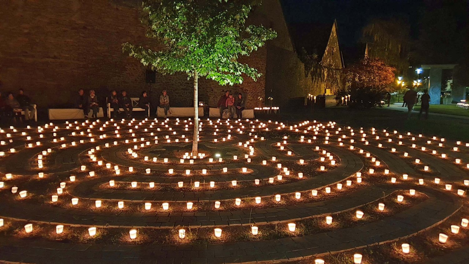 Das beleuchtete Labyrinth in Bad Orb.