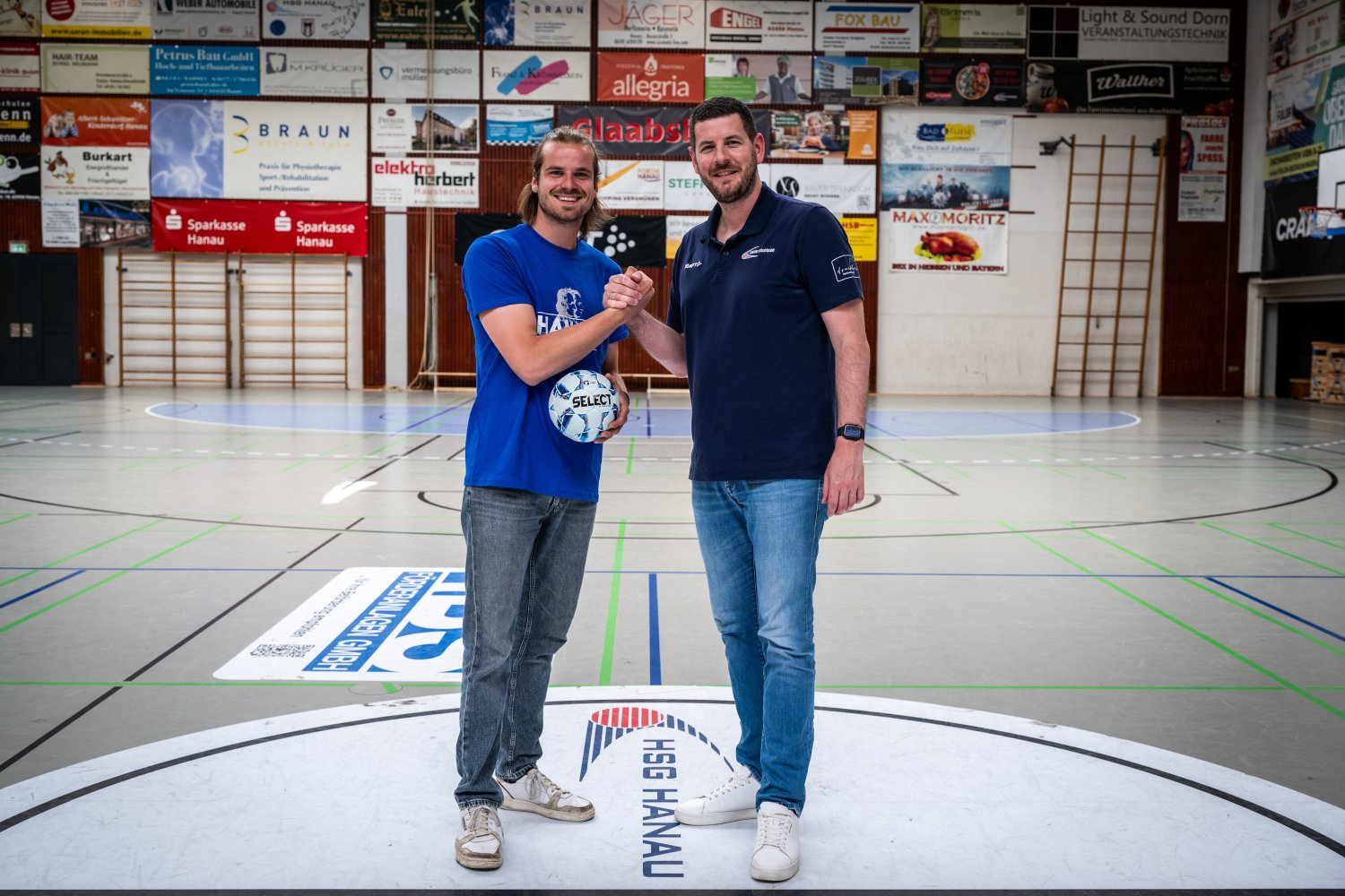 Handball-Drittligist HSG Hanau hat den ersten Neuzugang für die Spielzeit 2025/26 festgezurrt. Die Grimmstädter verpflichten mit sofortiger Wirkung den Rückraumakteur Jan-Philipp Winkler. 