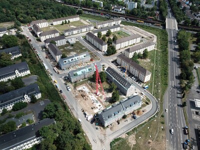 Die Arbeiten im Pioneer Park Hanau laufen auf Hochtouren: Im Bereich Triangle Housing sollen die ersten Bewohner Anfang 2020 einziehen.